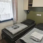 Camping Mh310 2 Et 2 Salles De Bain De 40m2 Dans 4 étoiles *